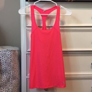 Under Armour Women’s Workout Tank Top Size Small